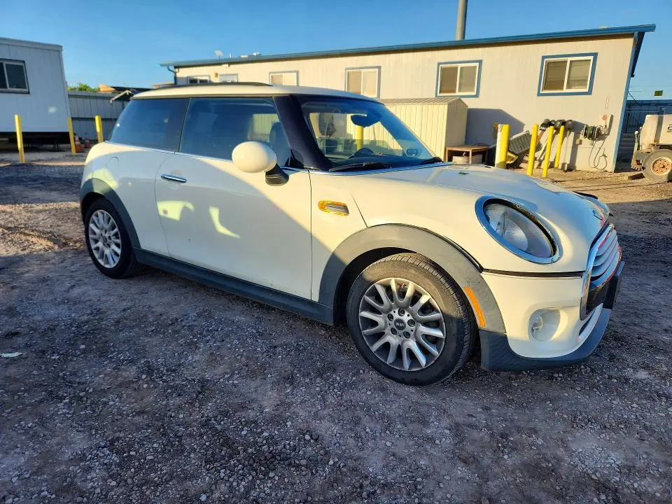 2015 MINI COOPER   