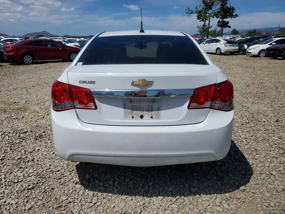 2012 CHEVROLET CRUZE LS  