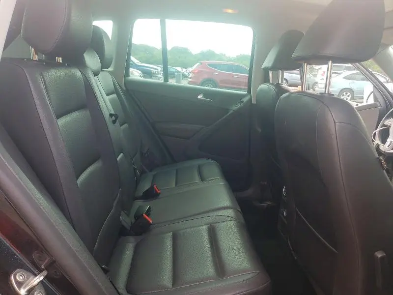 2016 VOLKSWAGEN TIGUAN S  