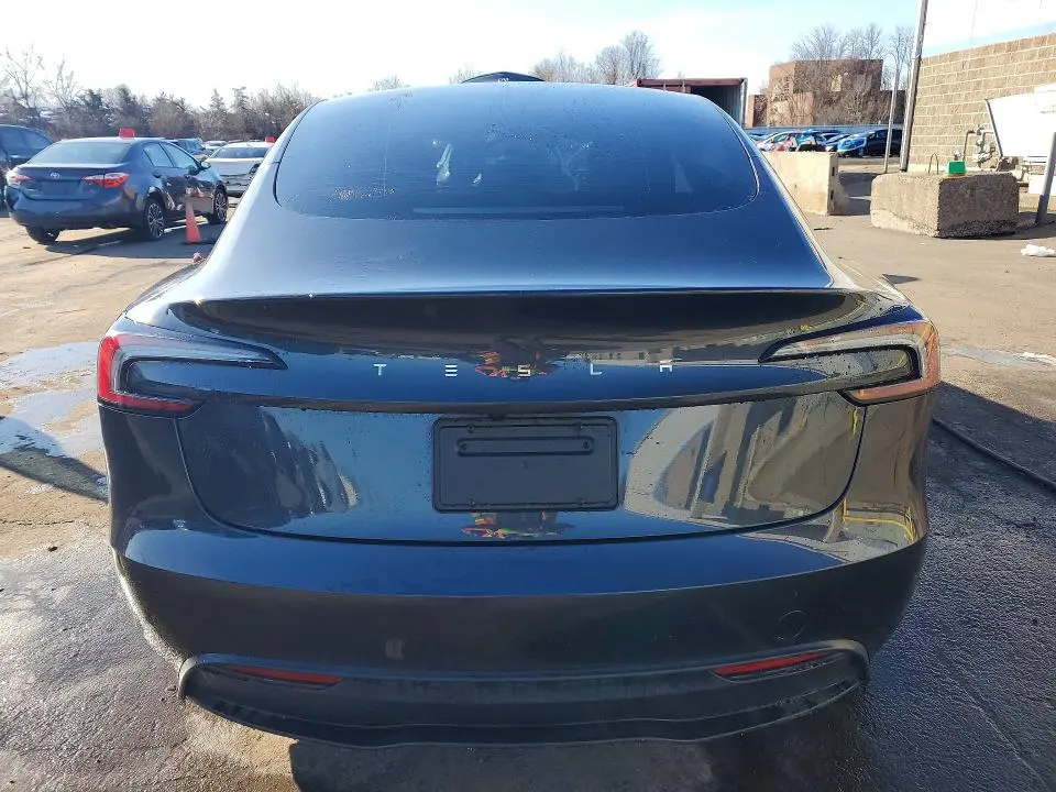2025 TESLA MODEL 3   