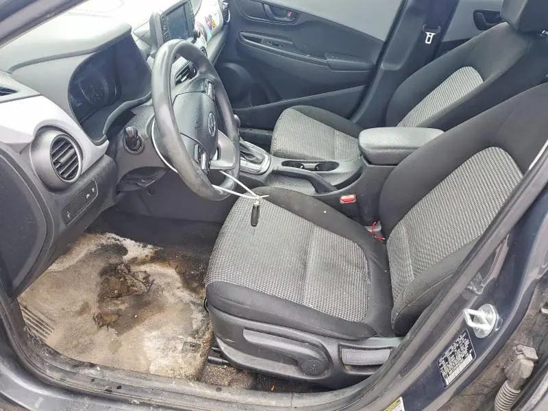 2021 HYUNDAI KONA SE  