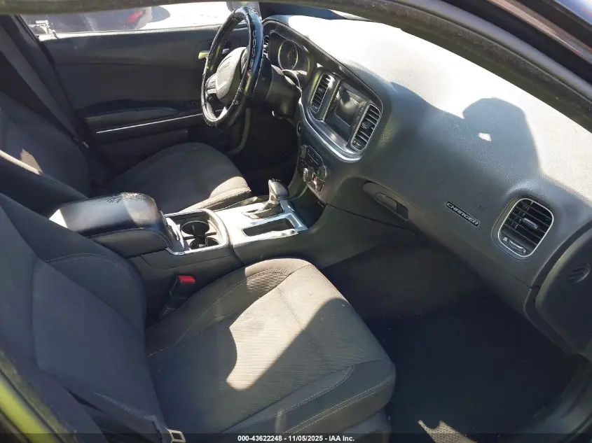 2015 DODGE CHARGER SE