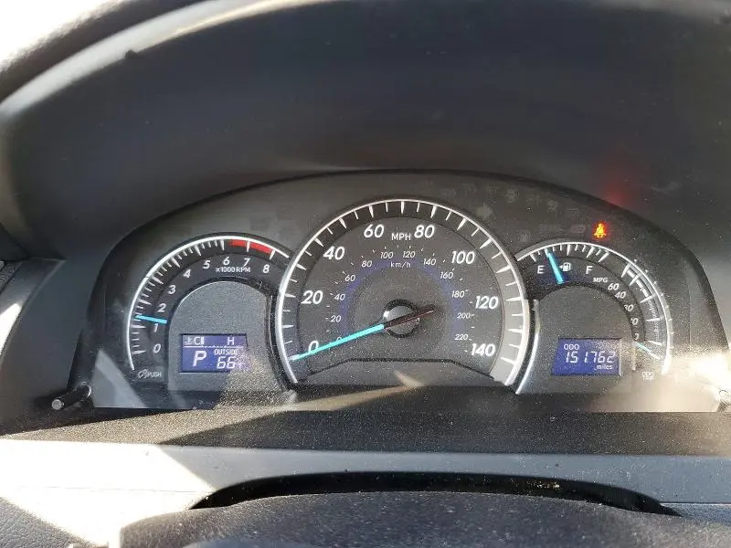 2014 TOYOTA CAMRY XLE  