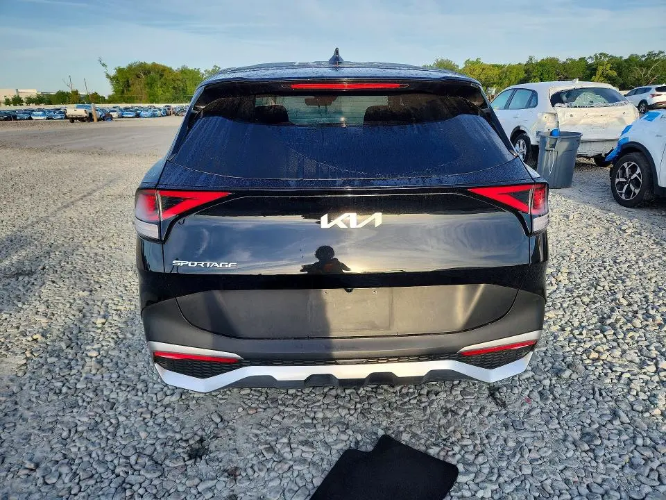 2024 KIA SPORTAGE LX  