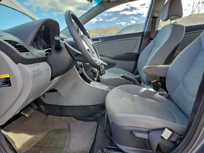 2015 HYUNDAI ACCENT GLS  