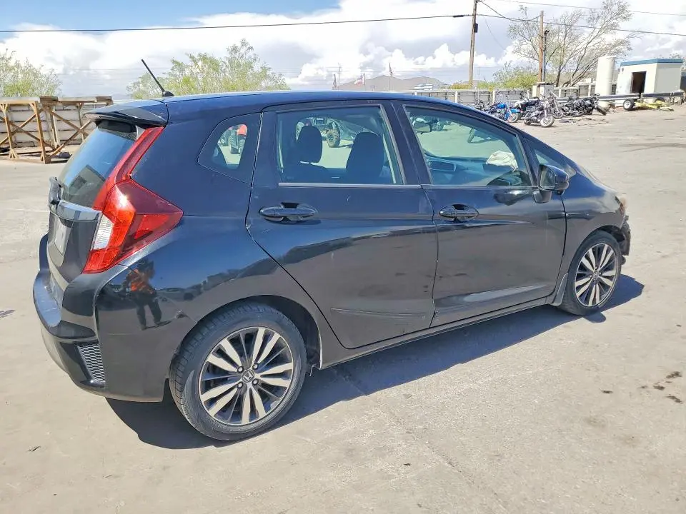 2015 HONDA FIT   