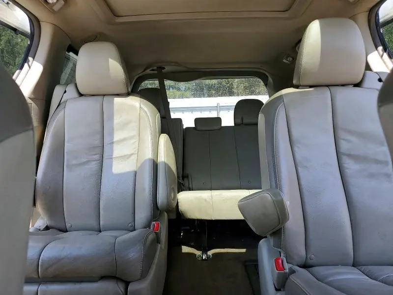 2013 TOYOTA SIENNA LIMITED 7-PASSENGER  