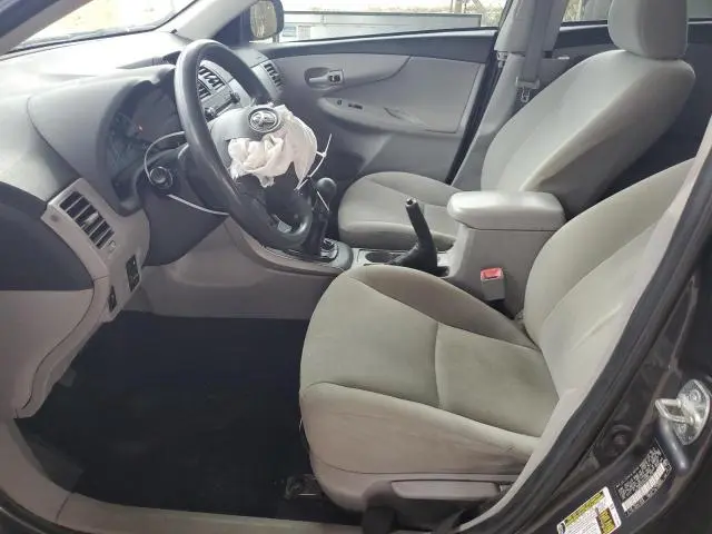 2013 TOYOTA COROLLA BASE  