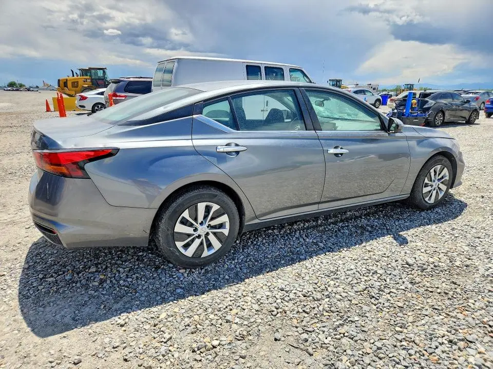 2022 NISSAN ALTIMA S  