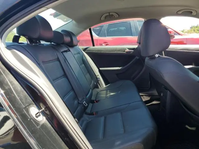 2012 VOLKSWAGEN JETTA SE