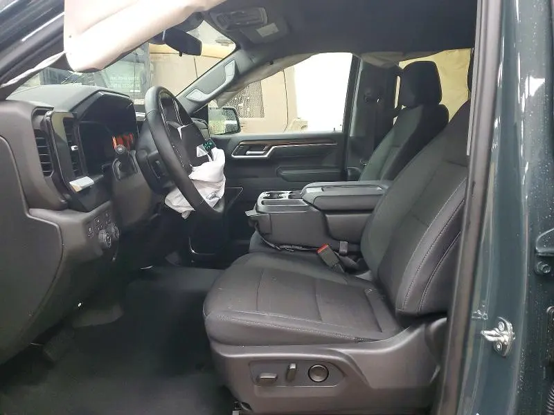 2026 CHEVROLET SILVERADO K1500 LT-L  