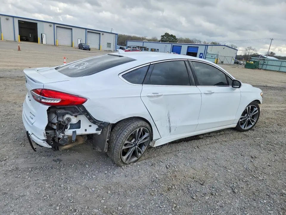 2019 FORD FUSION TITANIUM  
