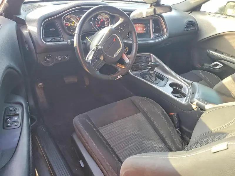 2016 DODGE CHALLENGER SXT  