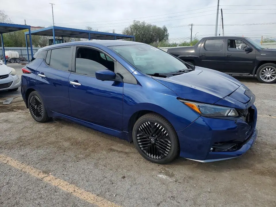2023 NISSAN LEAF SV PLUS  