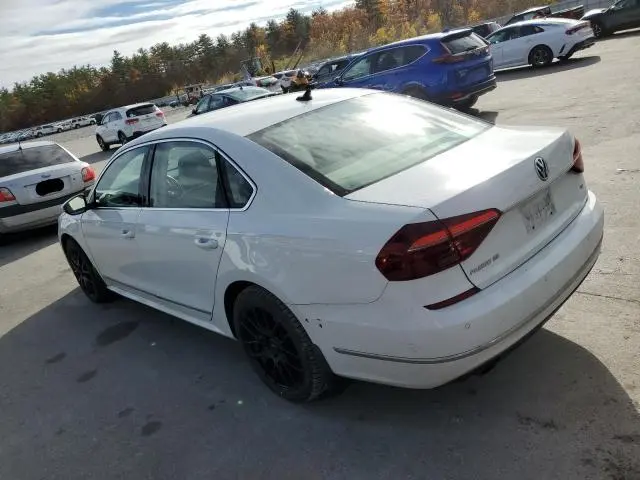 2017 VOLKSWAGEN PASSAT SE  