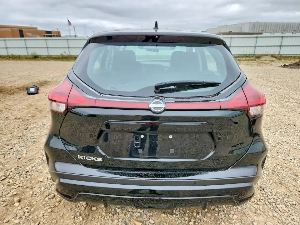 2024 NISSAN KICKS S  