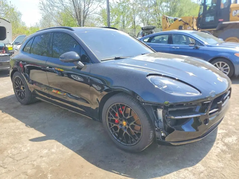 2021 PORSCHE MACAN GTS  