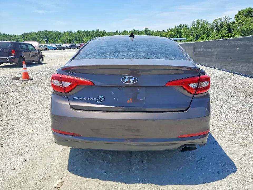 2016 HYUNDAI SONATA SE  