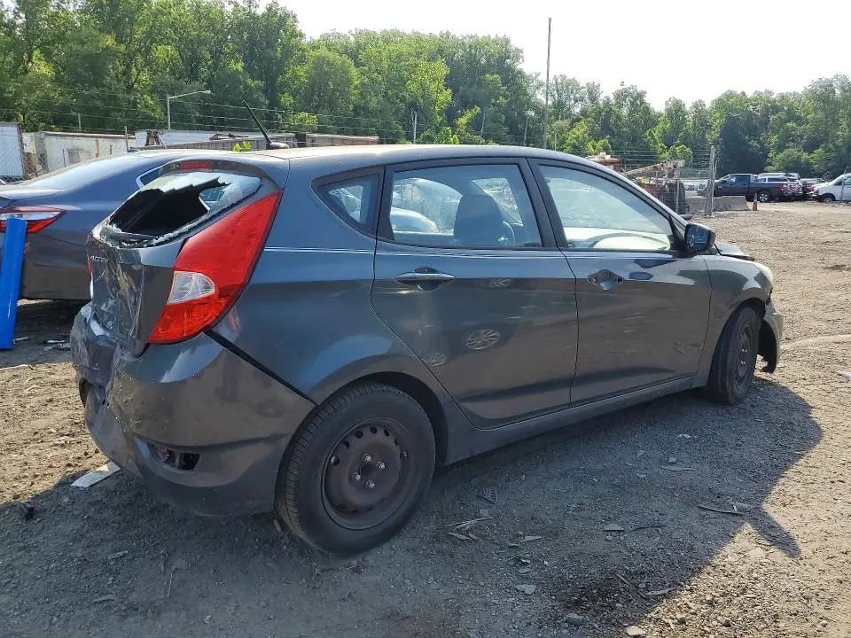 2012 HYUNDAI ACCENT GS  