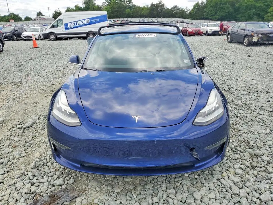 2018 TESLA MODEL 3   