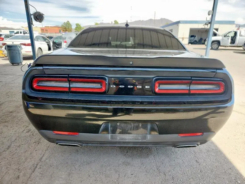 2018 DODGE CHALLENGER SXT  