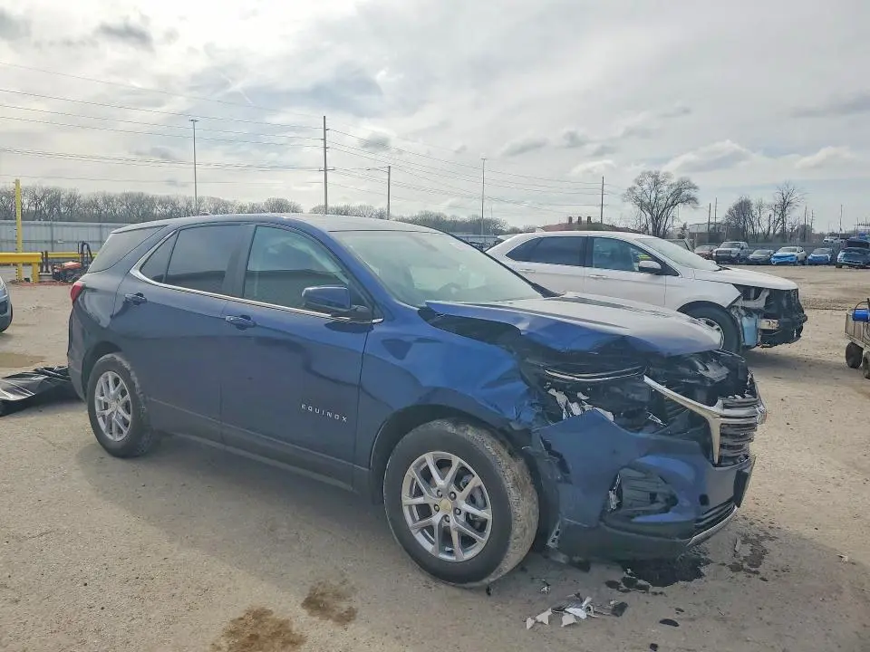2023 CHEVROLET EQUINOX LT  