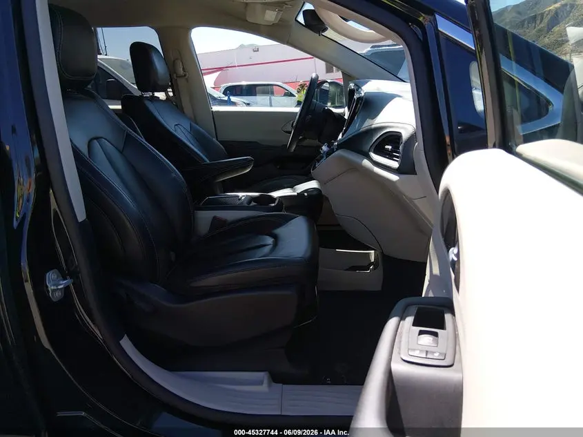 2023 CHRYSLER PACIFICA HYBRID TOURING L