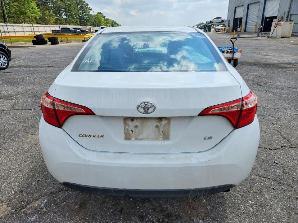 2018 TOYOTA COROLLA LE  