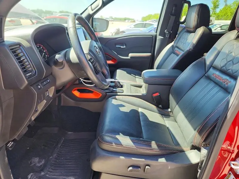 2024 NISSAN FRONTIER PRO-4X  