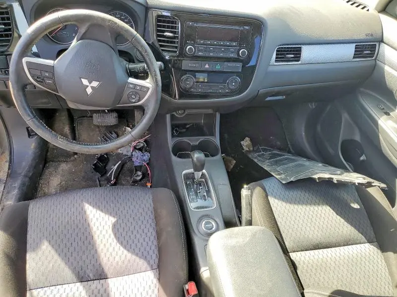 2015 MITSUBISHI OUTLANDER ES  
