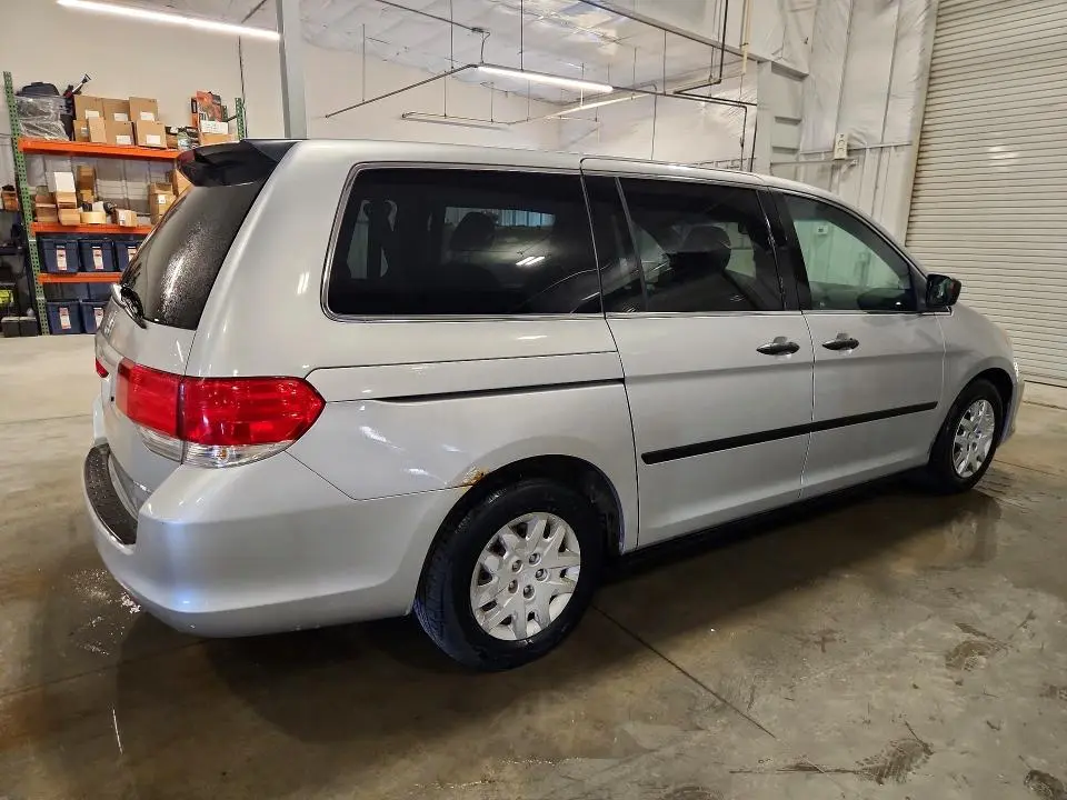 2010 HONDA ODYSSEY LX  