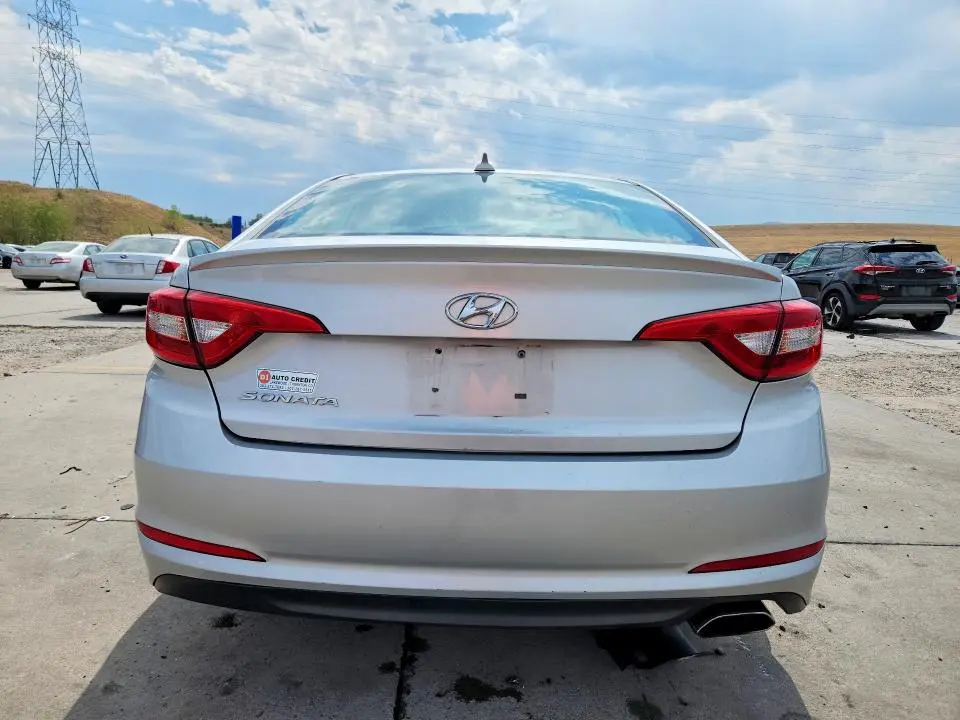 2017 HYUNDAI SONATA SE  