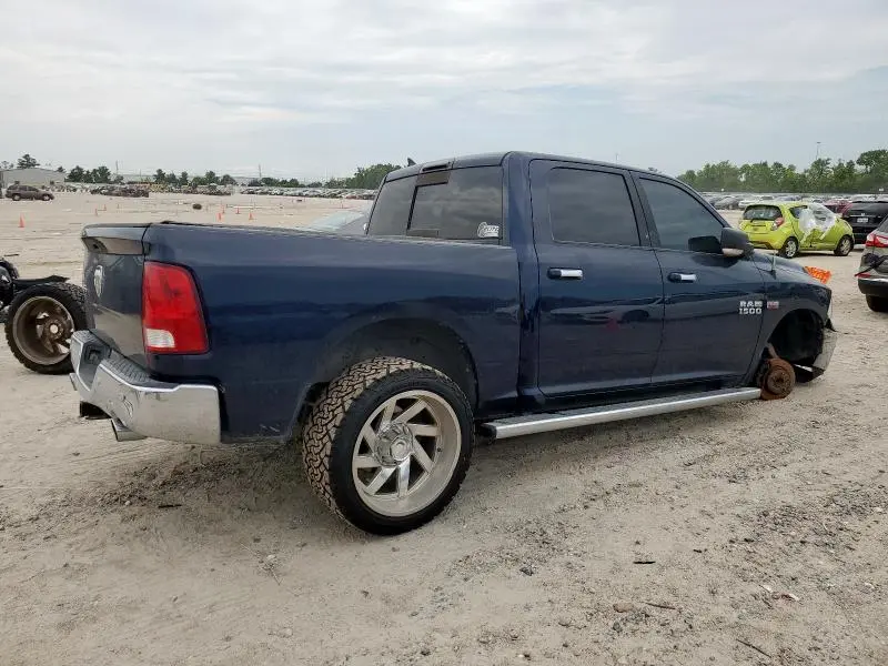 2015 RAM 1500 SLT  