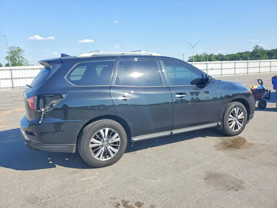2019 NISSAN PATHFINDER S  