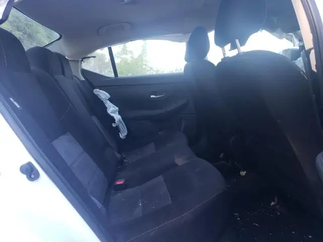 2024 NISSAN SENTRA SR  