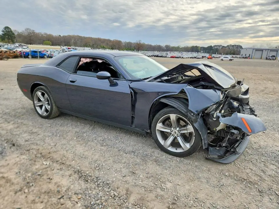 2018 DODGE CHALLENGER SXT  