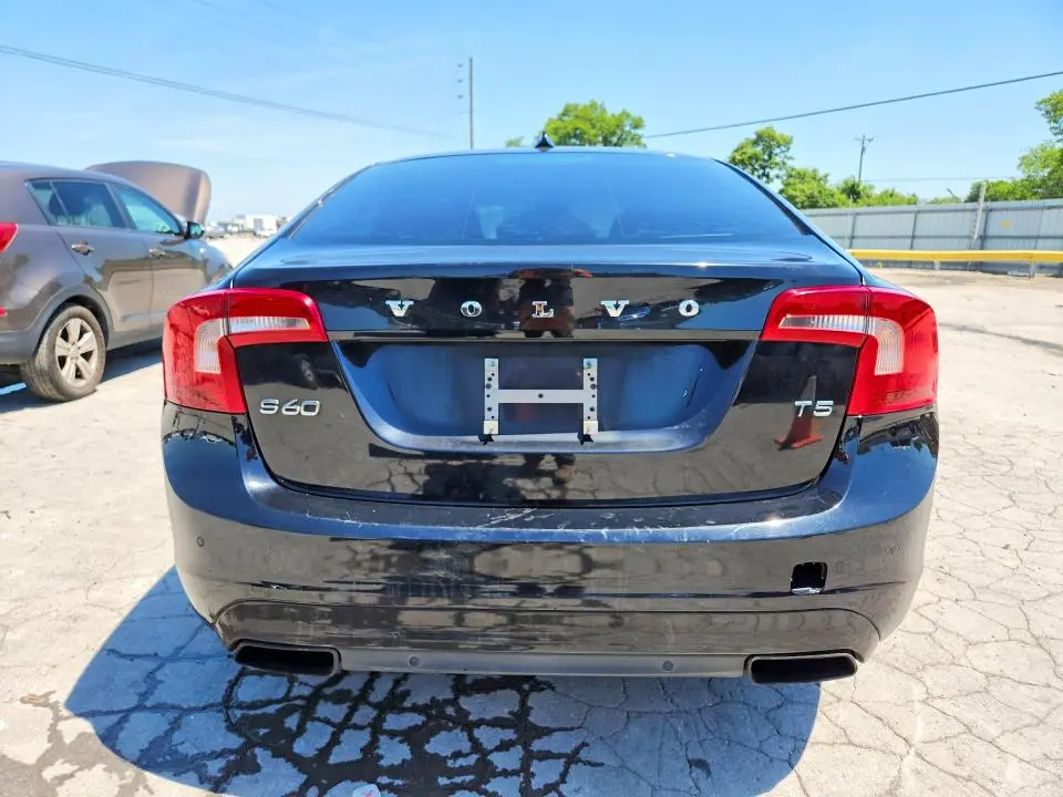 2015 VOLVO S60 PREMIER  