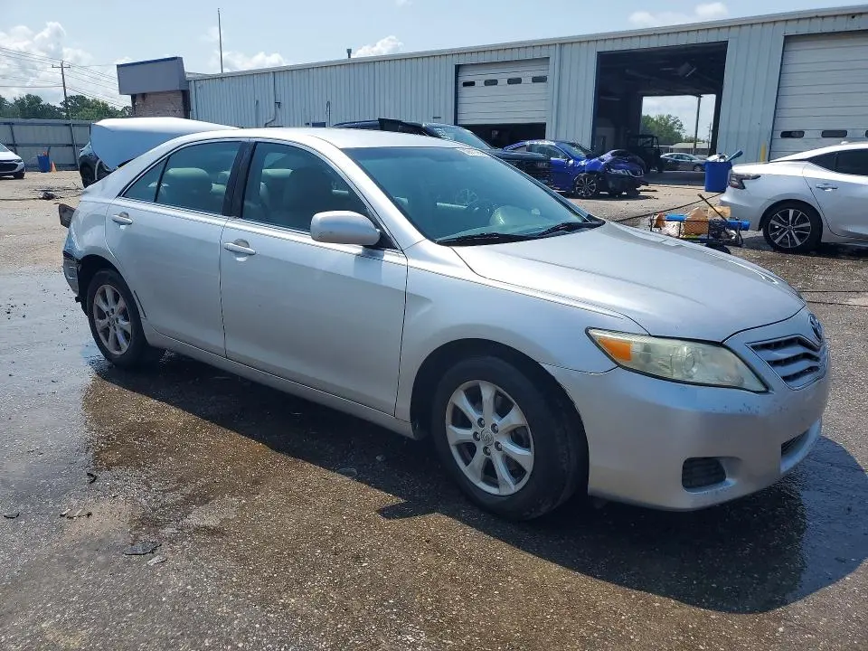 2011 TOYOTA CAMRY LE  