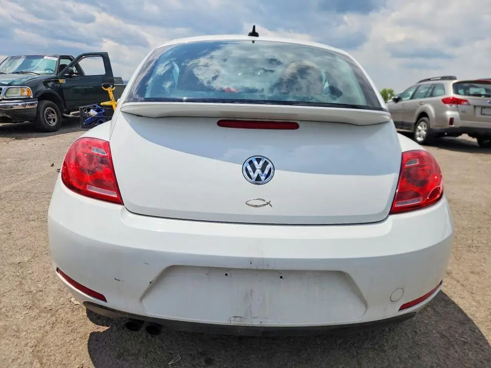 2015 VOLKSWAGEN BEETLE 1.8T  