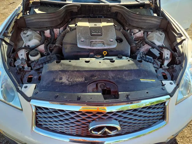 2016 INFINITI QX50 BASE  
