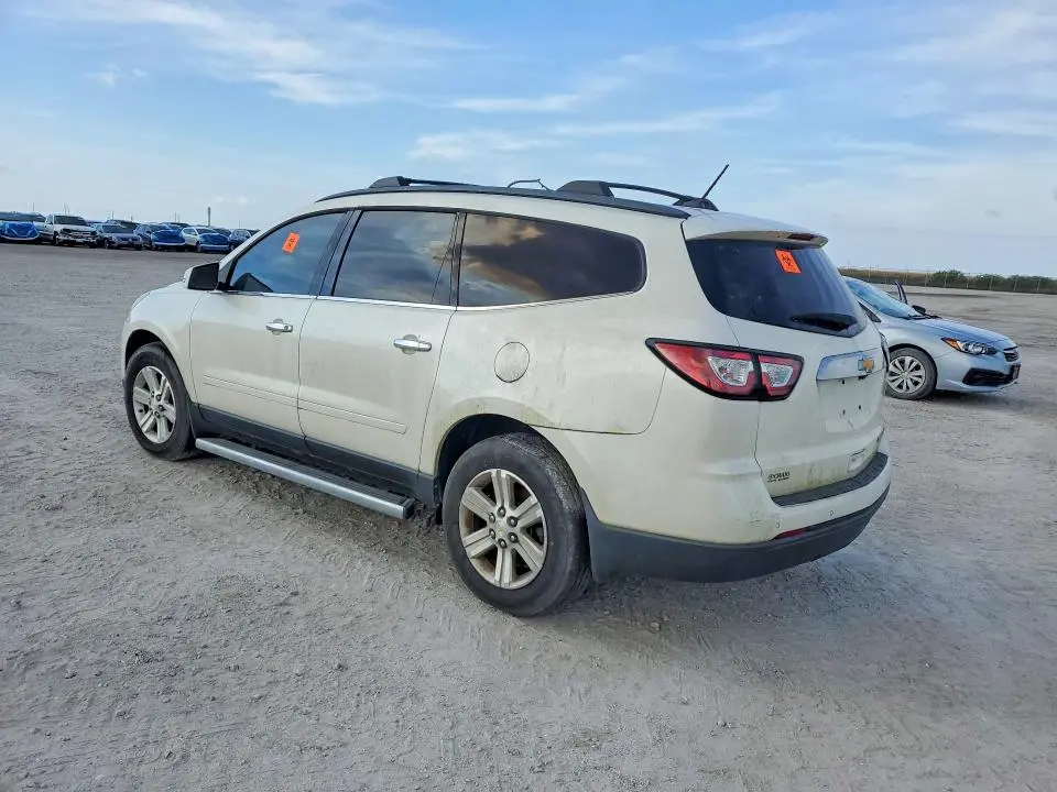 2014 CHEVROLET TRAVERSE LT  