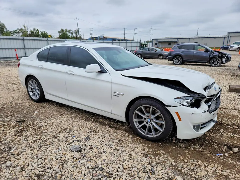 2012 BMW 528 XI  