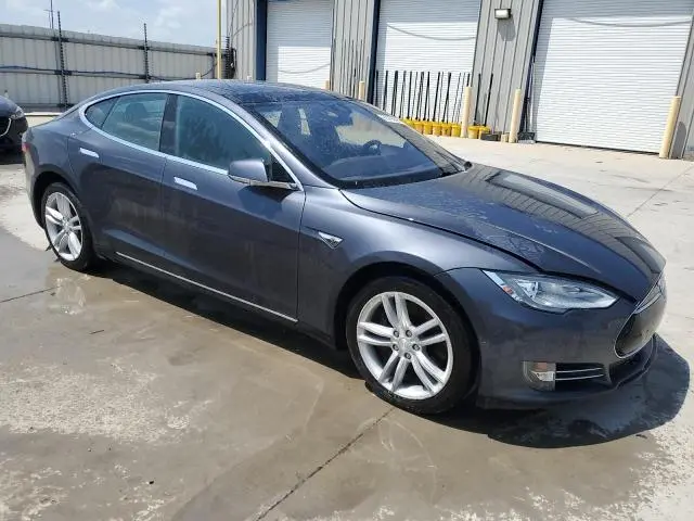 2015 TESLA MODEL S 70D  