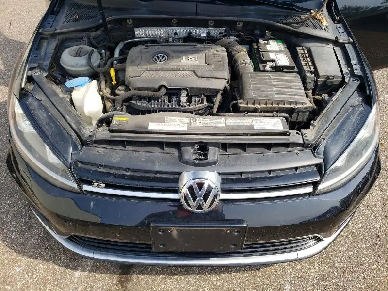 2017 VOLKSWAGEN GOLF R   