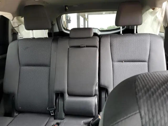2014 TOYOTA HIGHLANDER LE  
