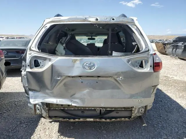 2015 TOYOTA SIENNA LE  