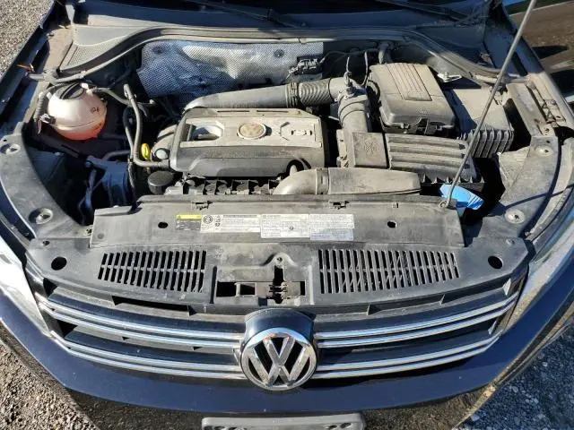 2017 VOLKSWAGEN TIGUAN SPORT  