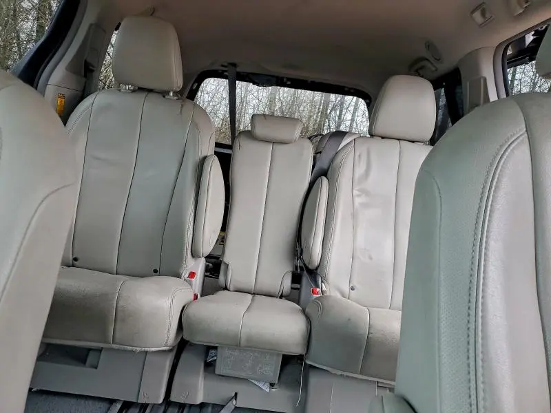 2014 TOYOTA SIENNA XLE  