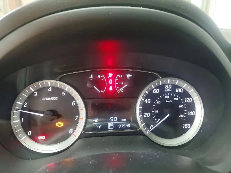 2015 NISSAN SENTRA SR  