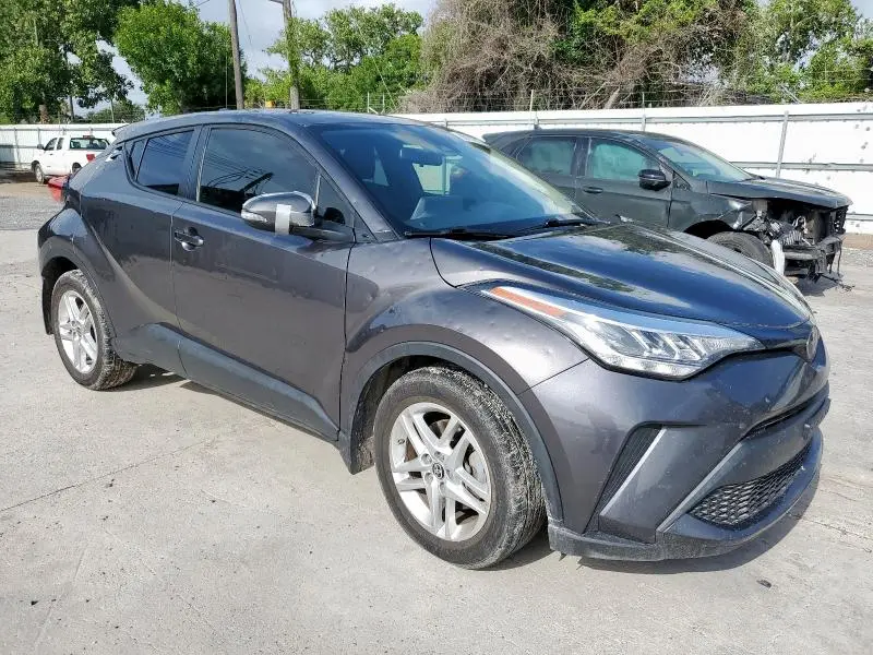 2021 TOYOTA C-HR XLE  